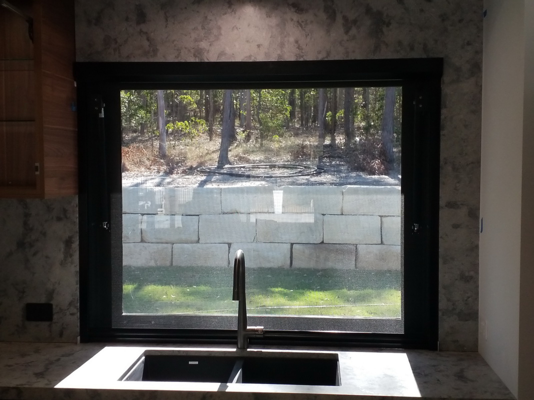 retractable fly screen on kitchen window