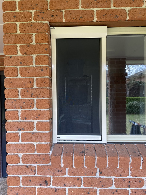 retractable fly screen on laundry room window
