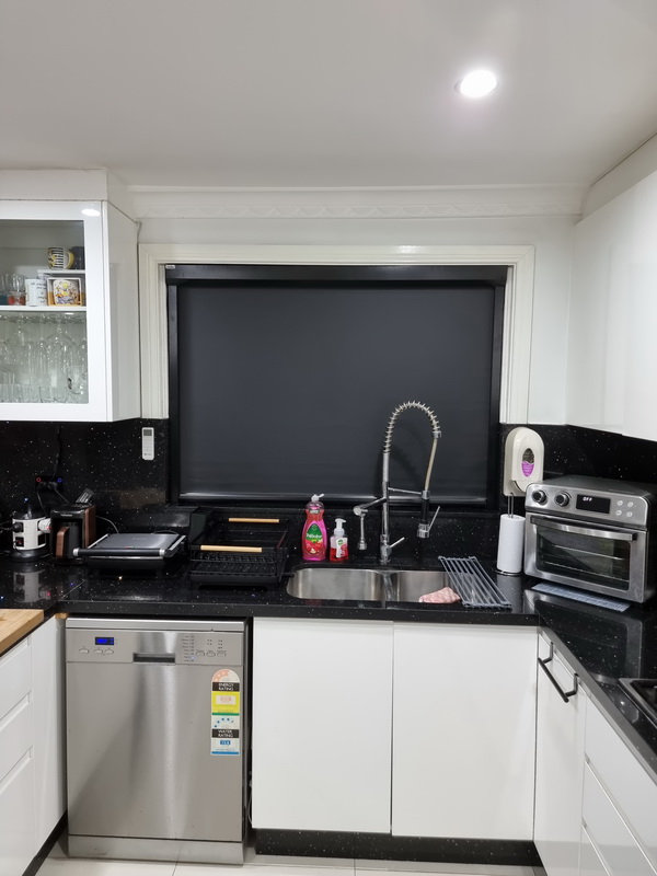 closed retractable blinds in kitchen