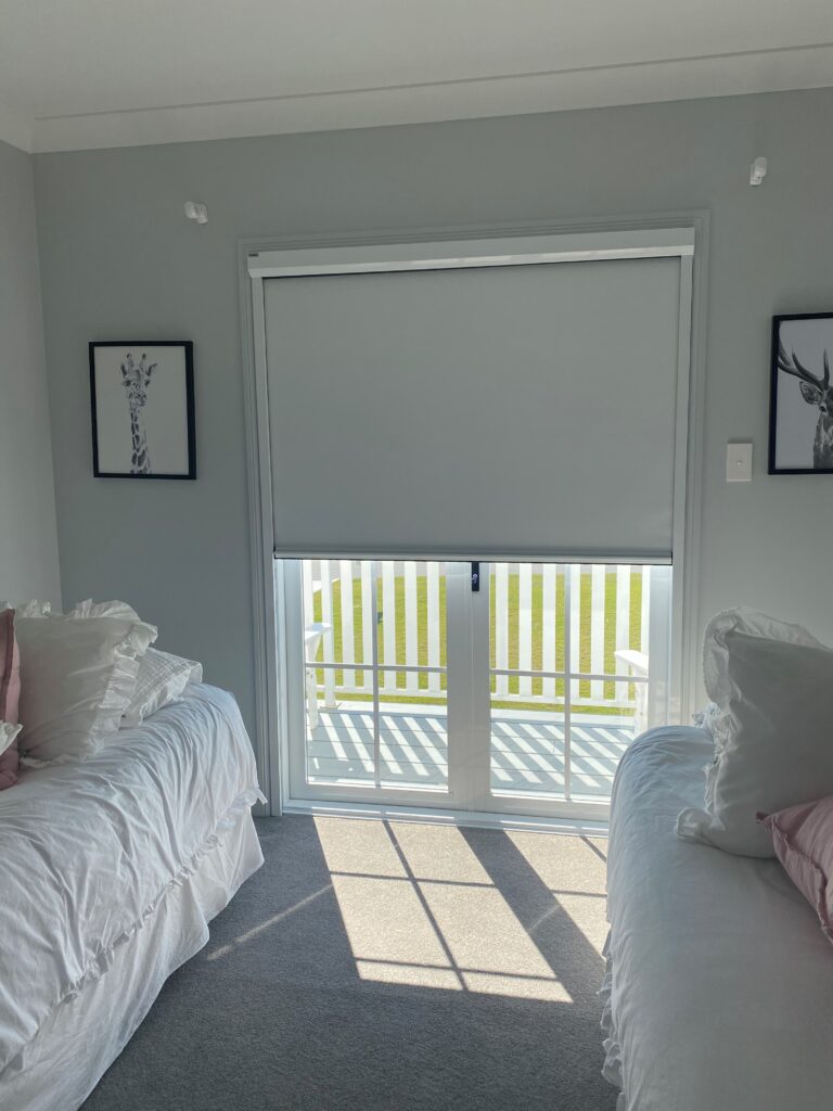 ScreenAway Blockout Blinds